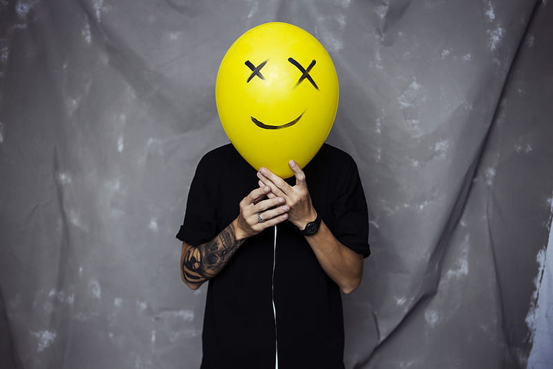 Boy With Smiley Balloon On Face, balloon, smiley, graphy, HD wallpaper