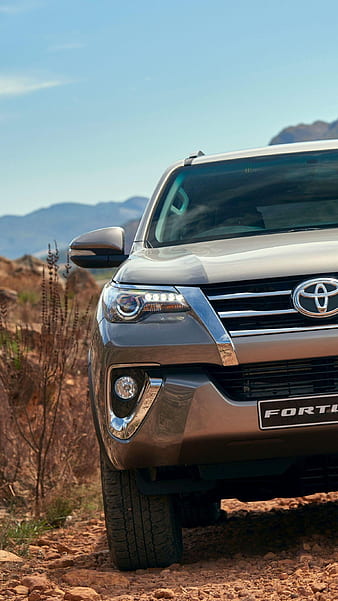 Toyota Fortuner Facelift Spied! *UPDATE* Uncovered pics on Pg.6 - Page 8 -  Team-BHP