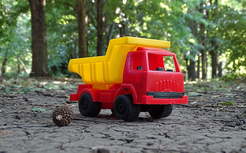 Toy Truck, toy, truck, childhood, car, HD wallpaper