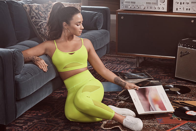 Demi Lovato Fabletics Store 2018 , demi-lovato, music, celebrities, girls, HD wallpaper