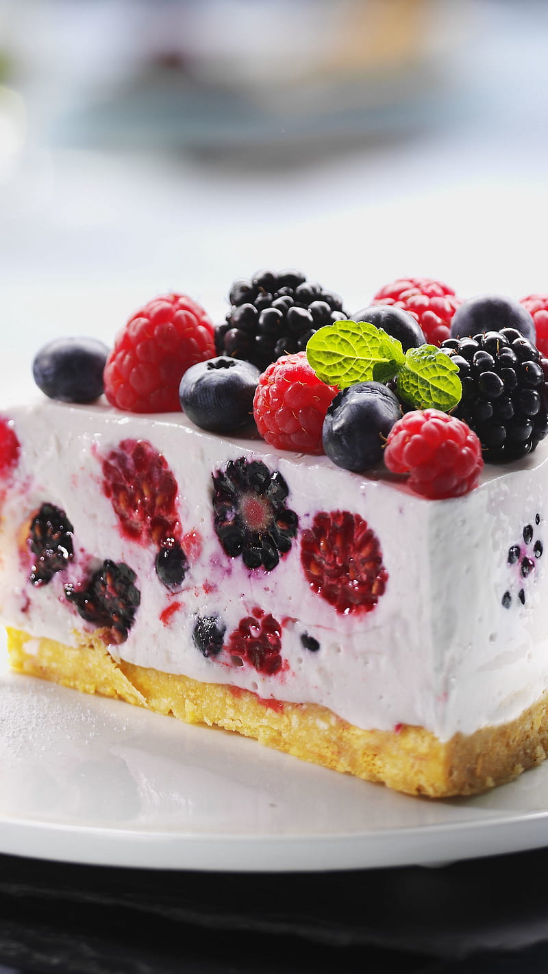 Rasberries Fruit Cake , cream, food, black currant, blueberry, sweet, raspberries, dessert, tasty, white, HD phone wallpaper