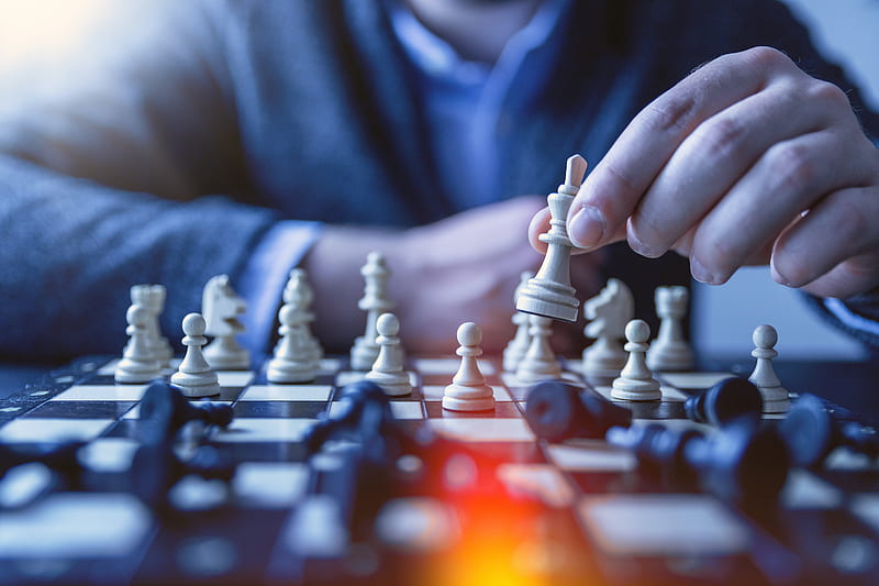 playing a chess game on iPad tablet Stock Photo - Alamy