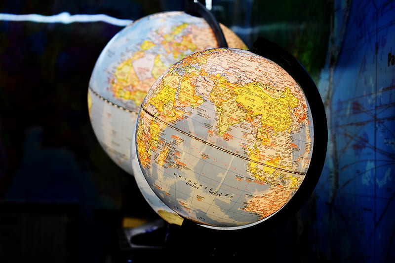 shallow focus graphy of two desk globe, HD wallpaper