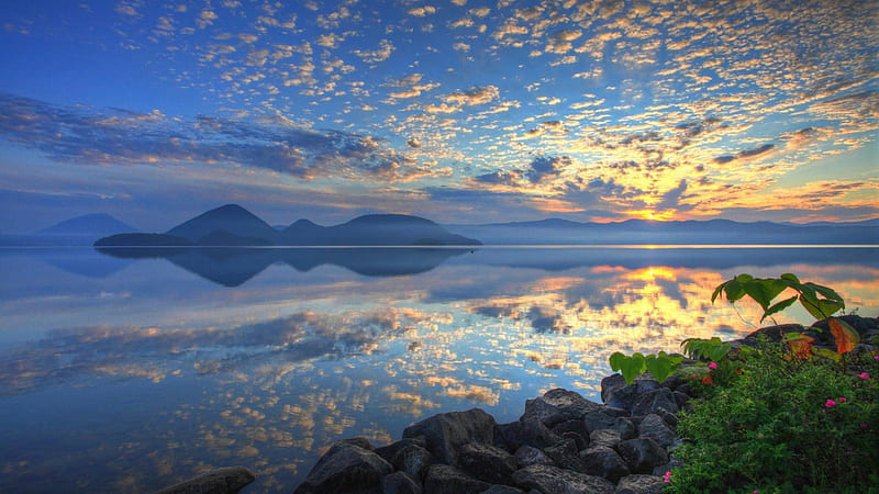 sunrise on beautiful lake toya in hokkaido japan, shore, mountains, sunrise, reflections, clouds, lake, HD wallpaper