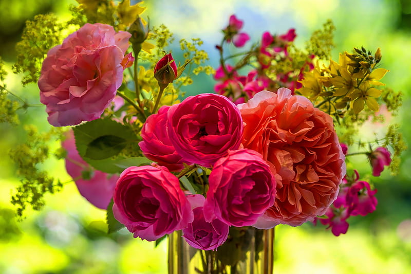 Beautiful bouquet, pretty, colorful, lovely, vase, mix, scent, bonito, spring, roses, fragrance, still life, bouquet, flowers, HD wallpaper