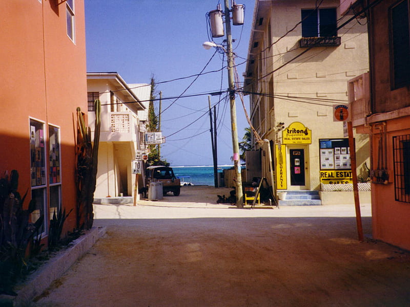 Distant view, mediterranean, crossing, small town, sea resort, shadow, street, HD wallpaper