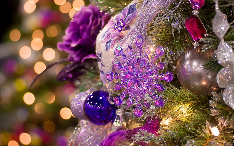 Christmas tree, evening, lights, New Year, Merry Christmas, balls, purple glass snowflake, HD wallpaper