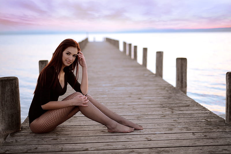 Girl Sitting On Pier, girls, model, HD wallpaper