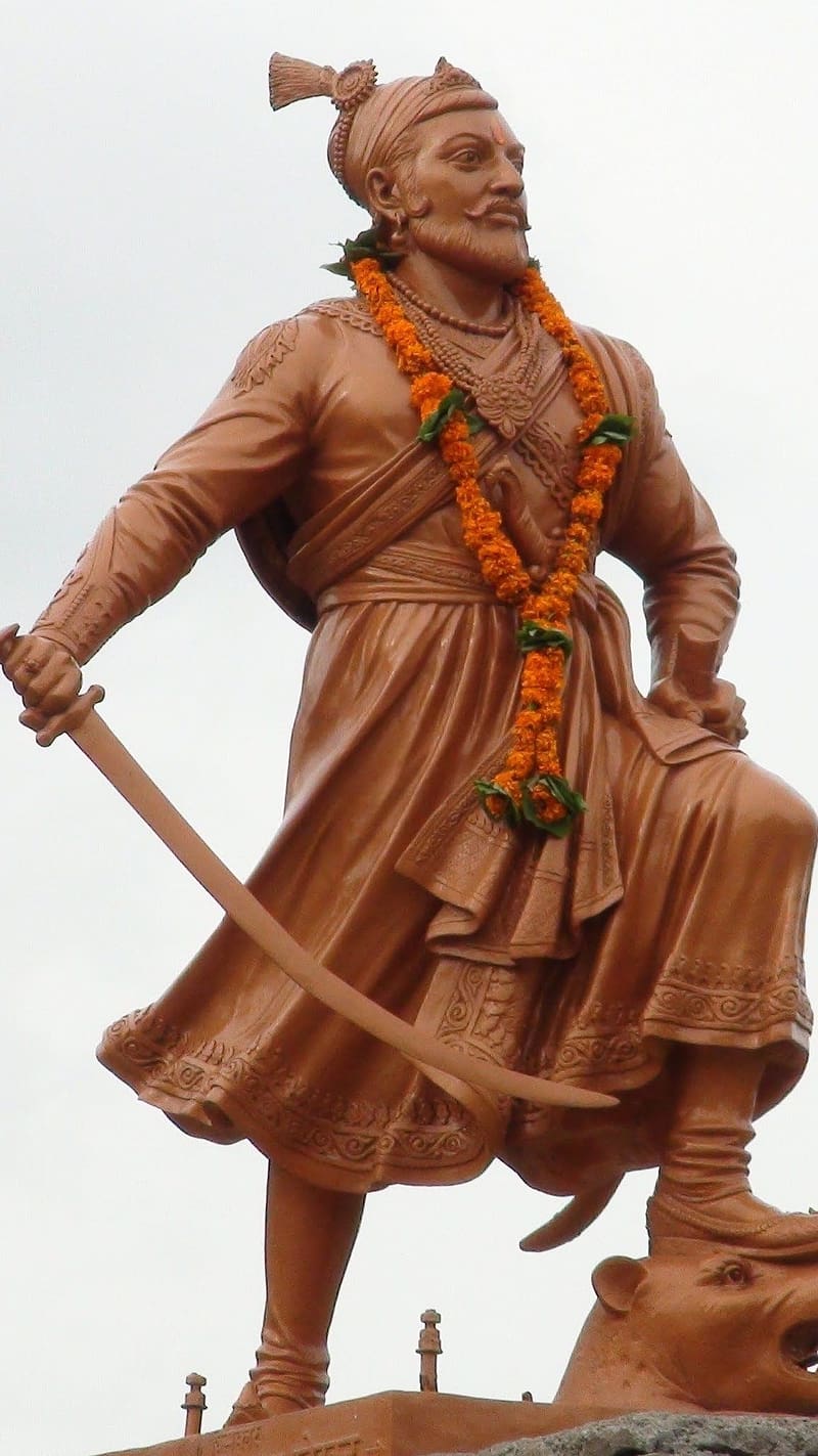 Shivaji Maharaj Statue With Sword, shivaji maharaj , statue, sword, chhatrapati shivaji maharaj, HD phone wallpaper