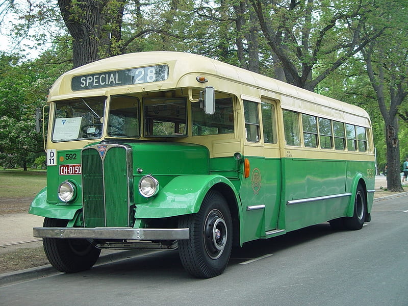 Vintage bus, grass, street, vintage, bus, HD wallpaper | Peakpx