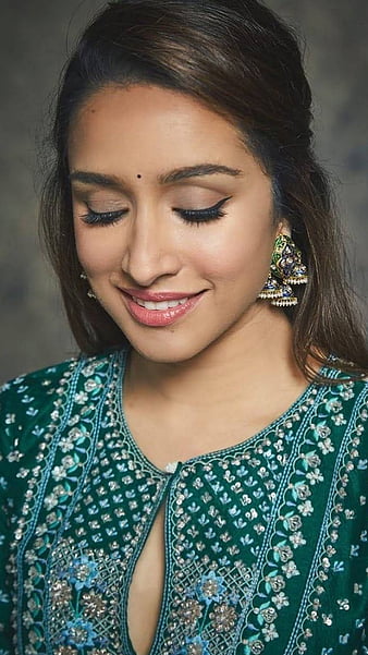 Actress Nisha Agarwal HD Photos and Wallpapers December 2022 - Gethu Cinema