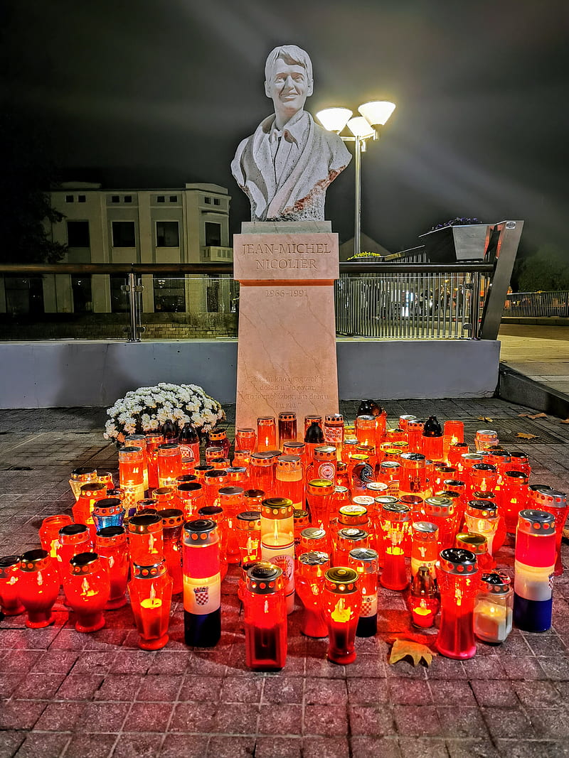 Vukovar , croatia, france, red, statue, HD phone wallpaper