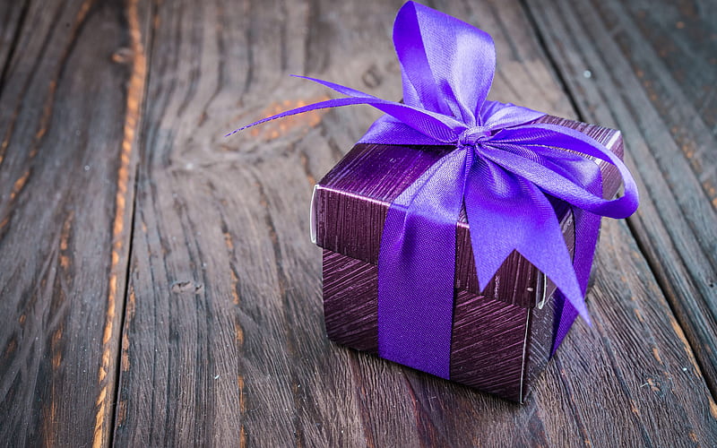 purple gift box, purple silk bow, wooden background, box, gifts, HD wallpaper