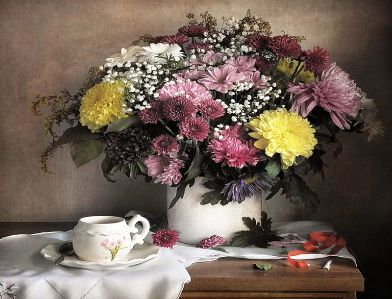 Autumn still life, autumn, colors, vase, soft, abstract, tea, still life, coffee, cup, chrysanthemums, flowers, veauty, beauty, pink, other, HD wallpaper