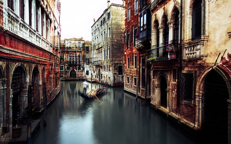 Venice, boat, old canals, Italy, graphy extract, tourism, romantic places, HD wallpaper