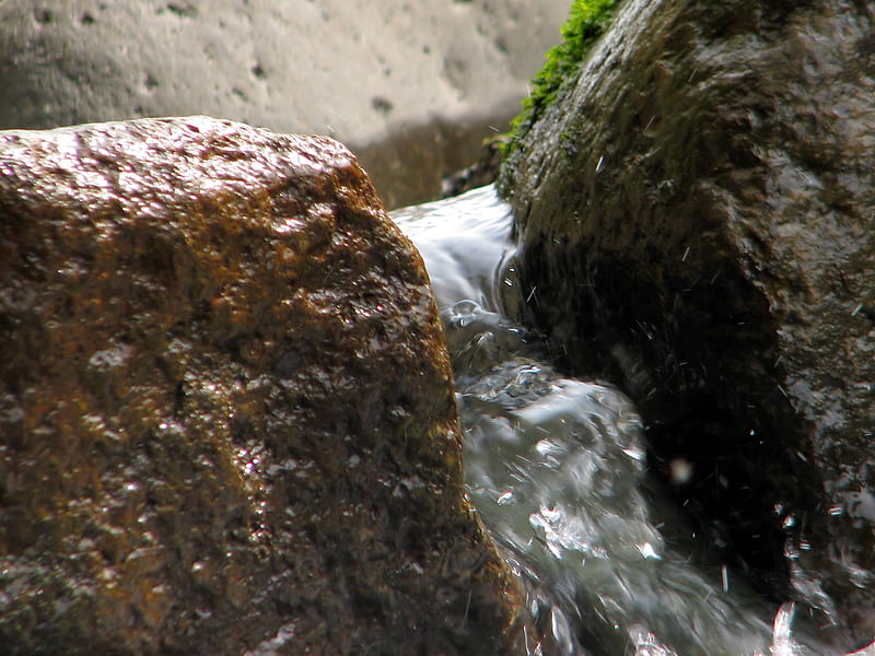 Massively tiny waterfall in Stuck River, rocks, closeup, moss, waterfall, river, HD wallpaper