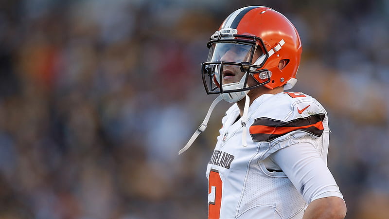 American Football Cleveland Browns Player Johnny Manziel With Blur Background Of Audience Cleveland Browns, HD wallpaper
