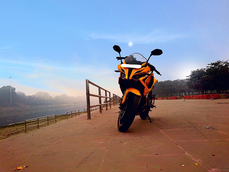 Bajaj Pulsar RS 200, bike, motorcycle, race, race bike, rs 200, spots bike, yellow, yellow bike, HD wallpaper