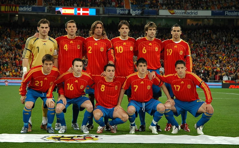 Euro 2012 - SPAIN, soccer, red, tshirts, yellow, color, blue, HD wallpaper