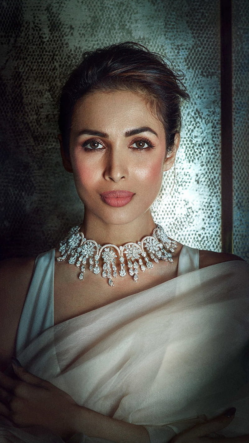Malaika Arora khan, dress, eye brown, lipstick, necklace, HD phone wallpaper