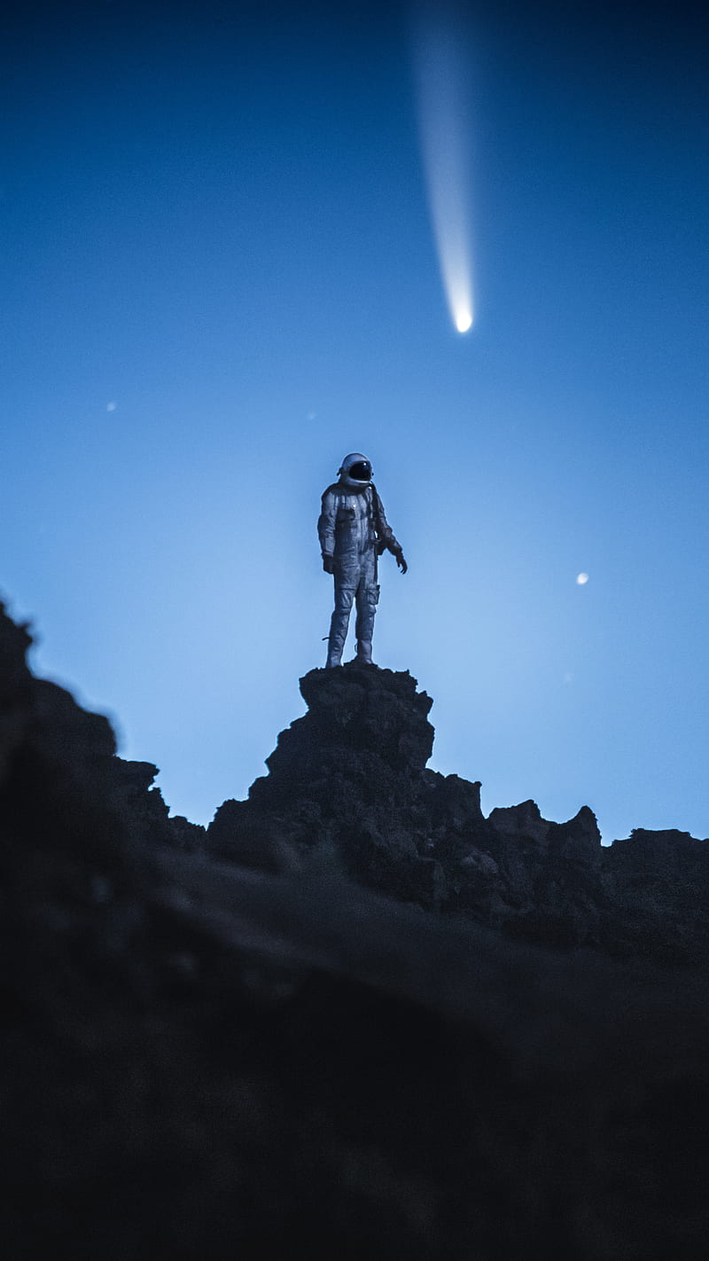 Comet & Astronaut , EarthVision, NASA, SpaceX, astronomy, mars, neowise, graphy, space exploration, stars, starwars, universe, HD phone wallpaper