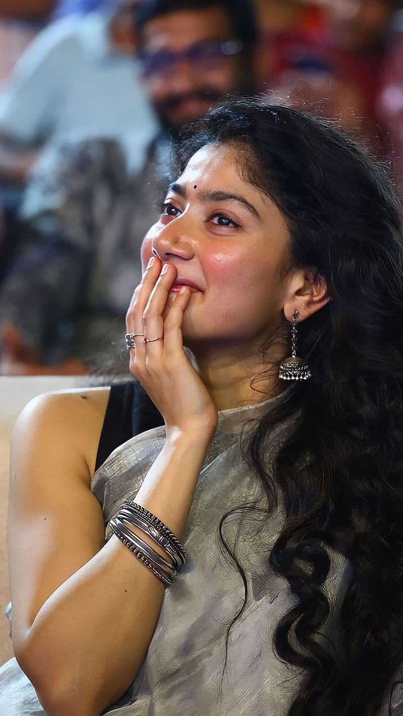 Sai Pallavi reveals big secret! - News - IndiaGlitz.com