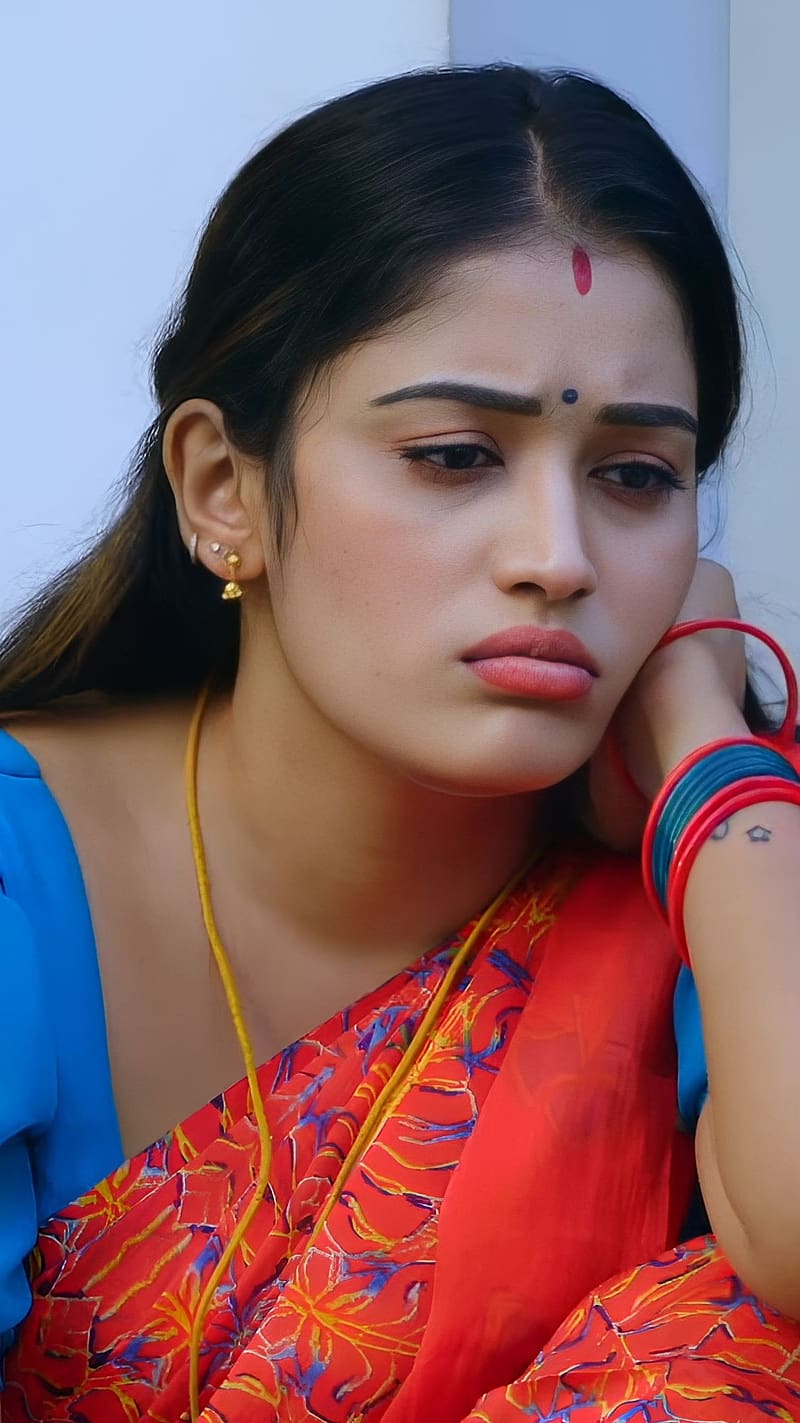 Anumol, anukutty, surabhi, malayalam actress, saree beauty, HD phone wallpaper