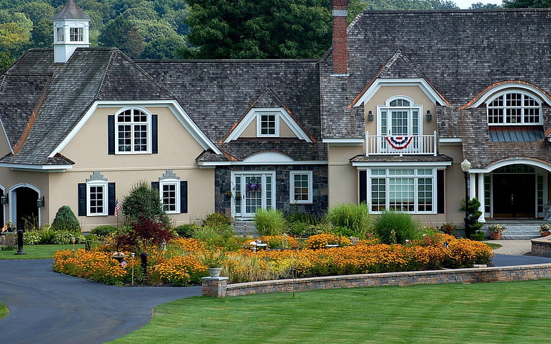 Gorgeous Home, architecture, roof, house, grass, home, bushes, door, windows, green, flowers, day, nature, HD wallpaper