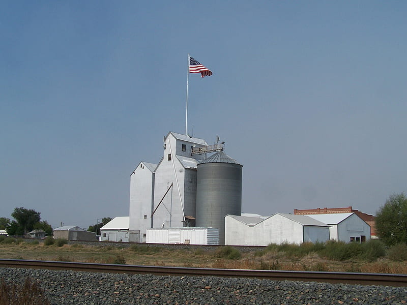 Flag raised,Laurel, Montana, Sightseeing, Structures, Farming, American Flag, HD wallpaper