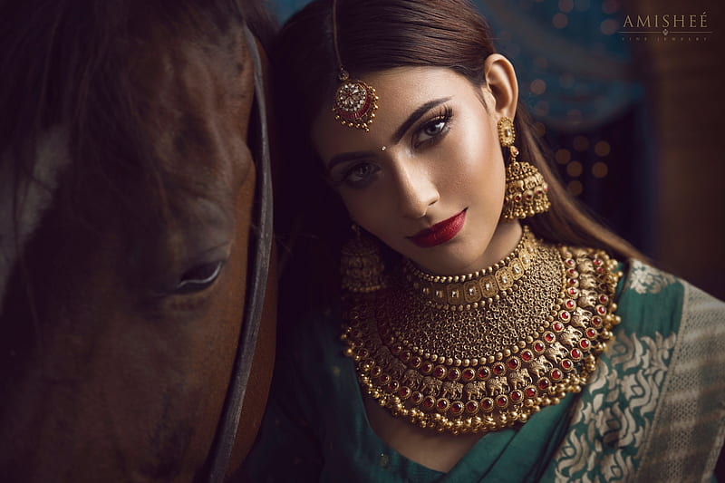 38,200+ Indian Wedding Jewellery Stock Photos, Pictures & Royalty-Free  Images - iStock