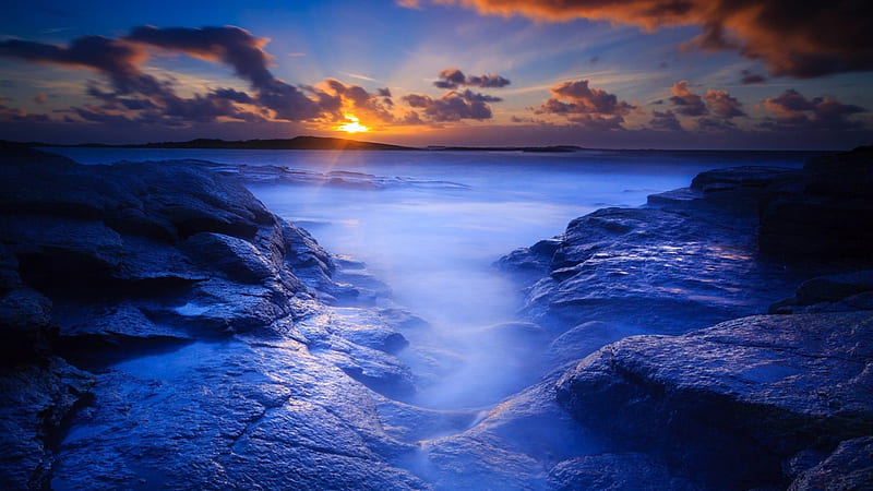 sunrise over blue rocky seashore, rocks, shore, sunrise, clouds, misr, sea, HD wallpaper