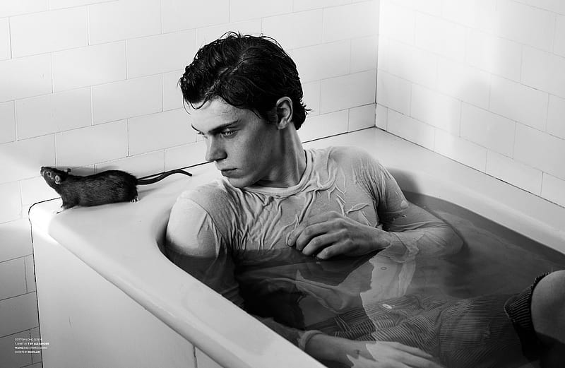 Evan Peters, ahs, american horror story, bathtub, evan, rat, HD wallpaper