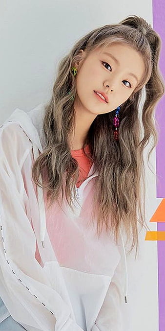 White Pearl Headband | Yeji - Itzy