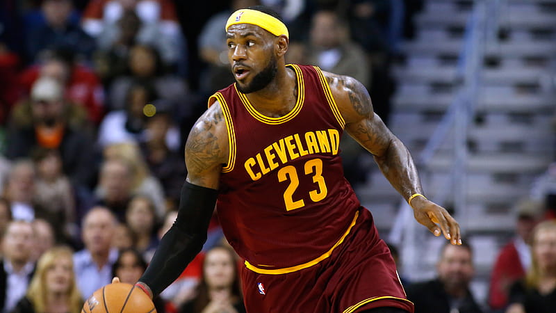 LeBron James Is Running And Tapping Basketball Wearing Maroon Sports Dress Sports, HD wallpaper