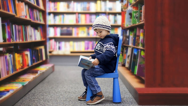 Cute Little Boy Is Sitting And Reading Book In Library Wearing Blue Dress And White Cap Cute, HD wallpaper