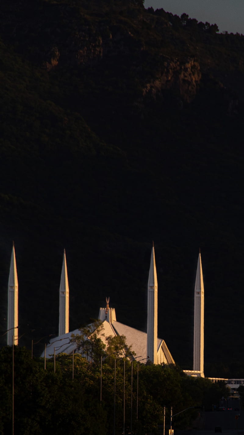 Iconic Faisal Mosque, architecture, golden, religious, sun light, sun rise, sunlight, sunrise, white, HD phone wallpaper