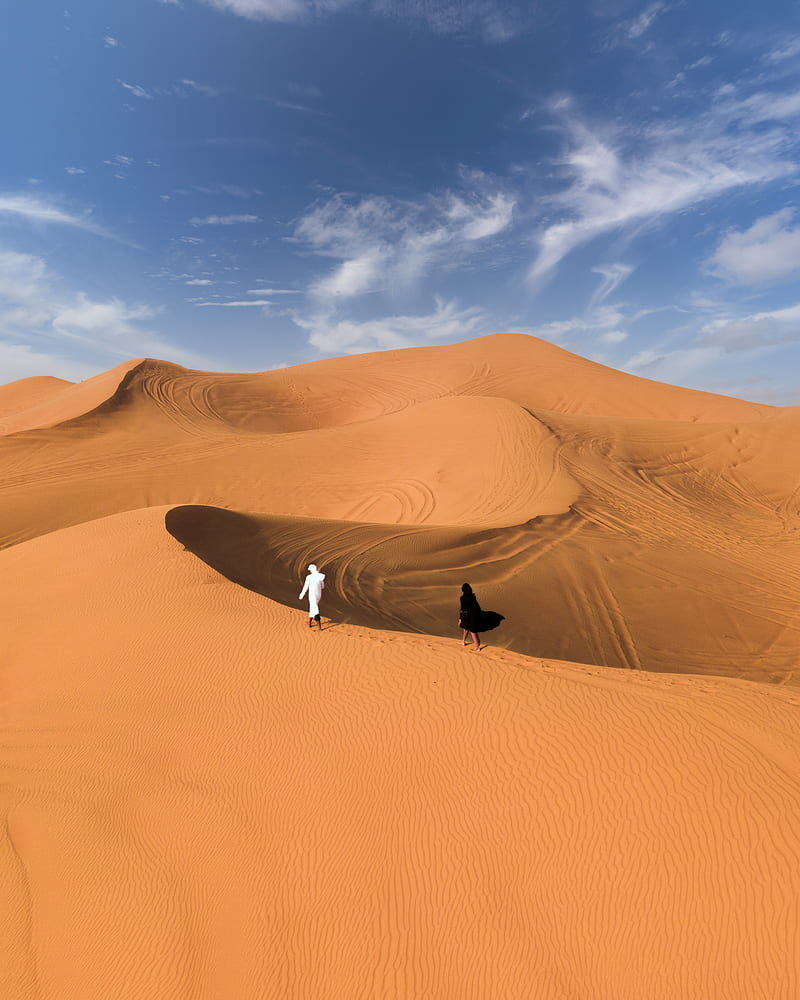 Desert Life, arab, couple, dubai, love, sand, sand dune, winter, HD phone wallpaper