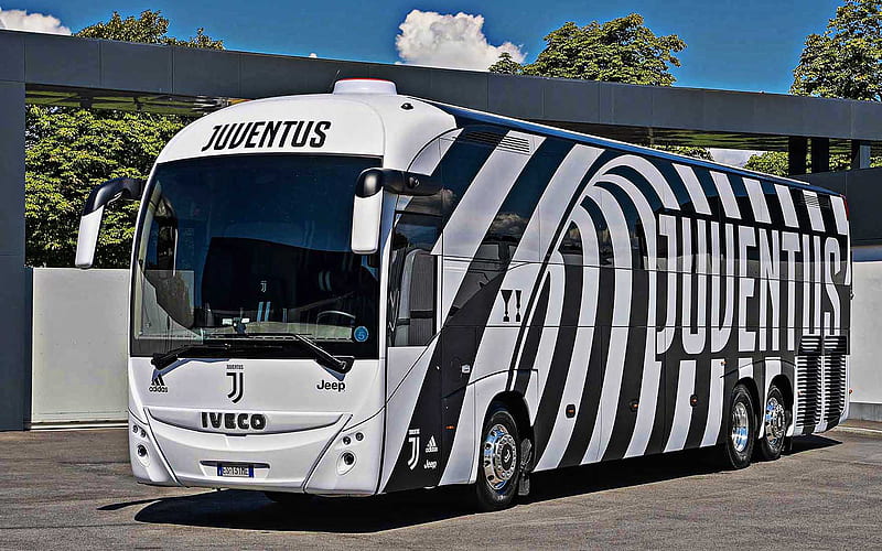 Juventus FC Bus, Italian Football Club, New Striped Bus Design, Juventus, Turin, Italy, Serie A, IVECO, HD wallpaper