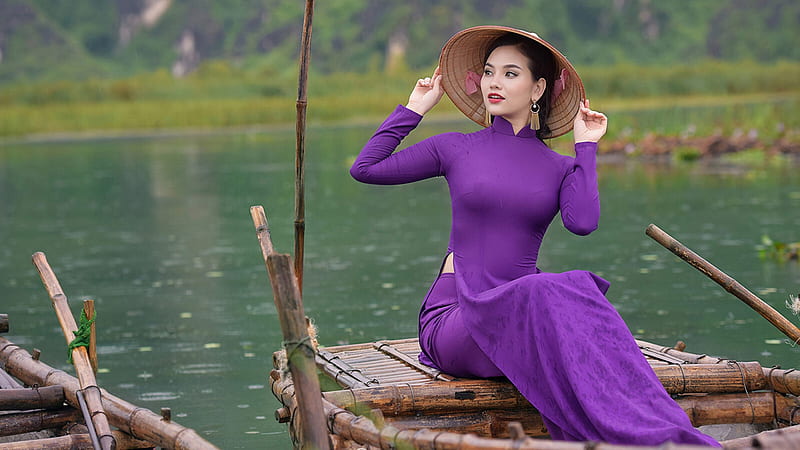 Beautiful Girl Model Is Wearing Purple Dress And Big Hat On Head Sitting On Wood Boat Girls, HD wallpaper