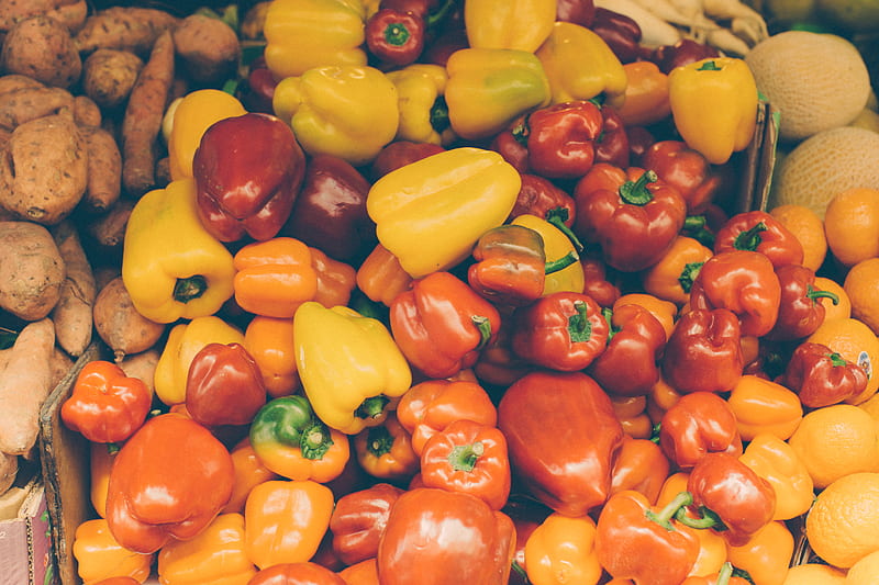 flat lay graphy of bunch of yellow and red bell peppers, HD wallpaper