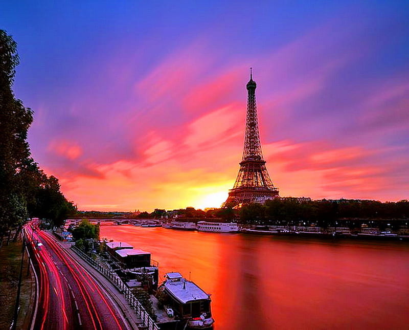 Magnifique coucher de soleil francais, red, highway, eiffel tower, river, sunset, reflections, blue, HD wallpaper