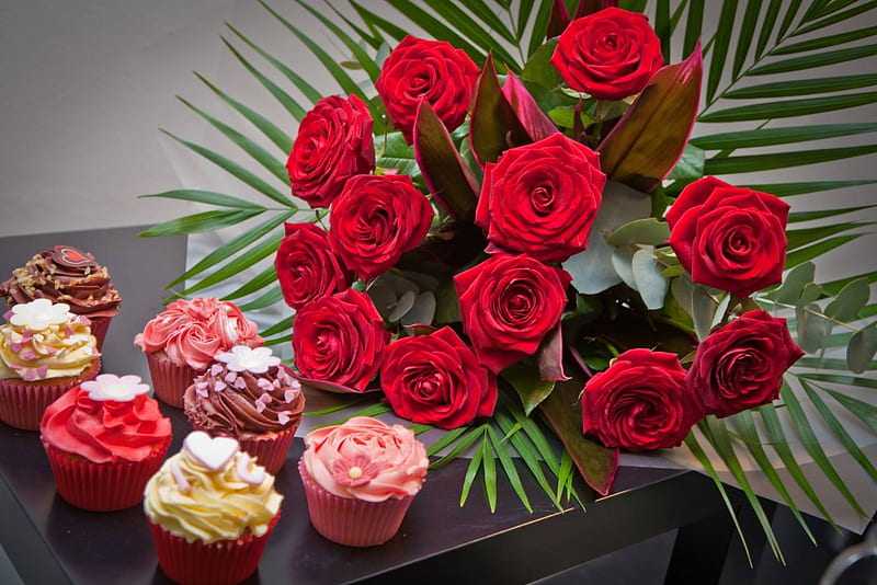 Red Roses and Cupcakes for my Friends, red, super, wonderful, lovely, bonito, roses, nice, cupcakes, love, flowers, Birtay, friends, hadacarolina, HD wallpaper