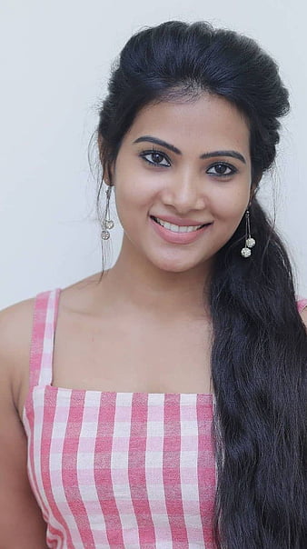 Tamil Actress Divya