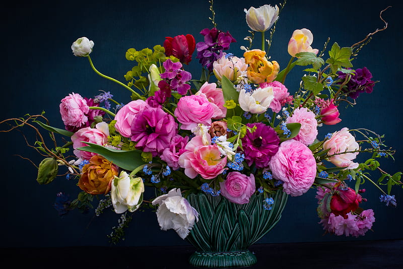 Bouquet of flowers, Ranunculus, Bouquet, Ranuncilus, Tulips, Vase, Roses, HD wallpaper