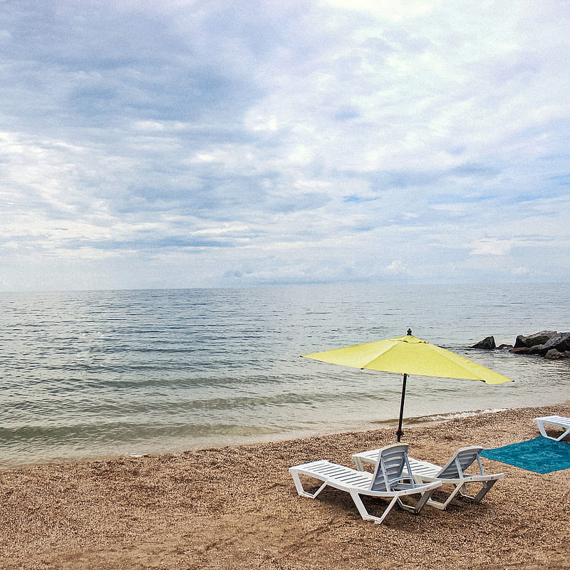 White and blue beach chair on beach shore during daytime, HD phone