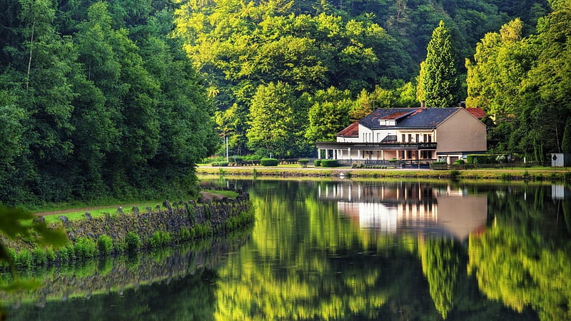 Wonderful Riverside House, forest, house, trees, lake, green, riverside, nature, river, reflection, HD wallpaper