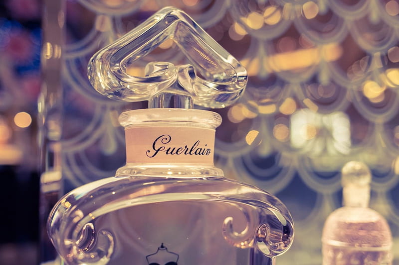 Luxury aroma, perfume, glass, bottle, heart, aroma, pink, luxury, HD wallpaper