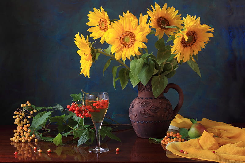sunflowers & berries, yellow, still life, sunflowers, red berries, HD wallpaper