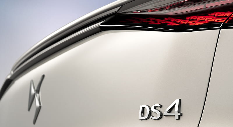 2022 DS 4 E-Tense - Badge , car, HD wallpaper