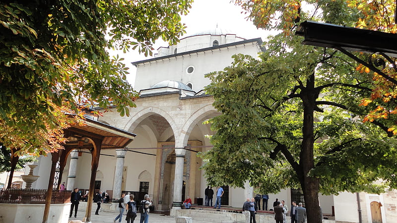 Gazi Husrev Beg's Mosque - Sarajevo, Bosnia, bosnia, mosque, bascarsija, sarajevo, classic, ottoman, HD wallpaper